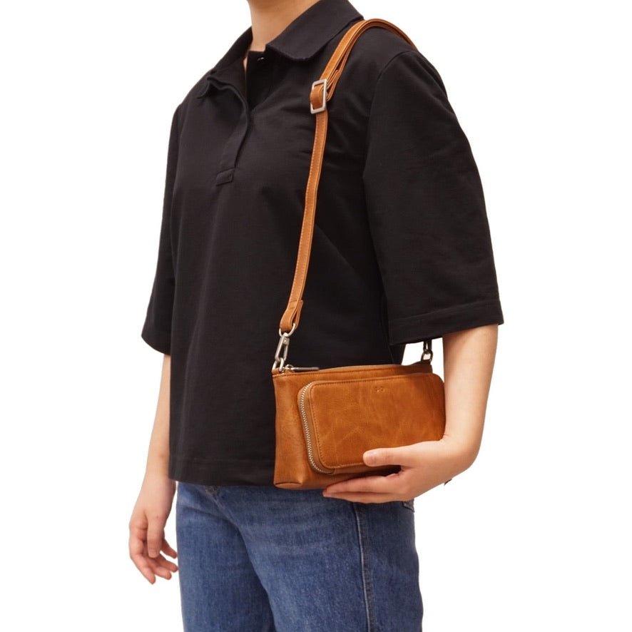 S-Q Anika Crossbody Wallet