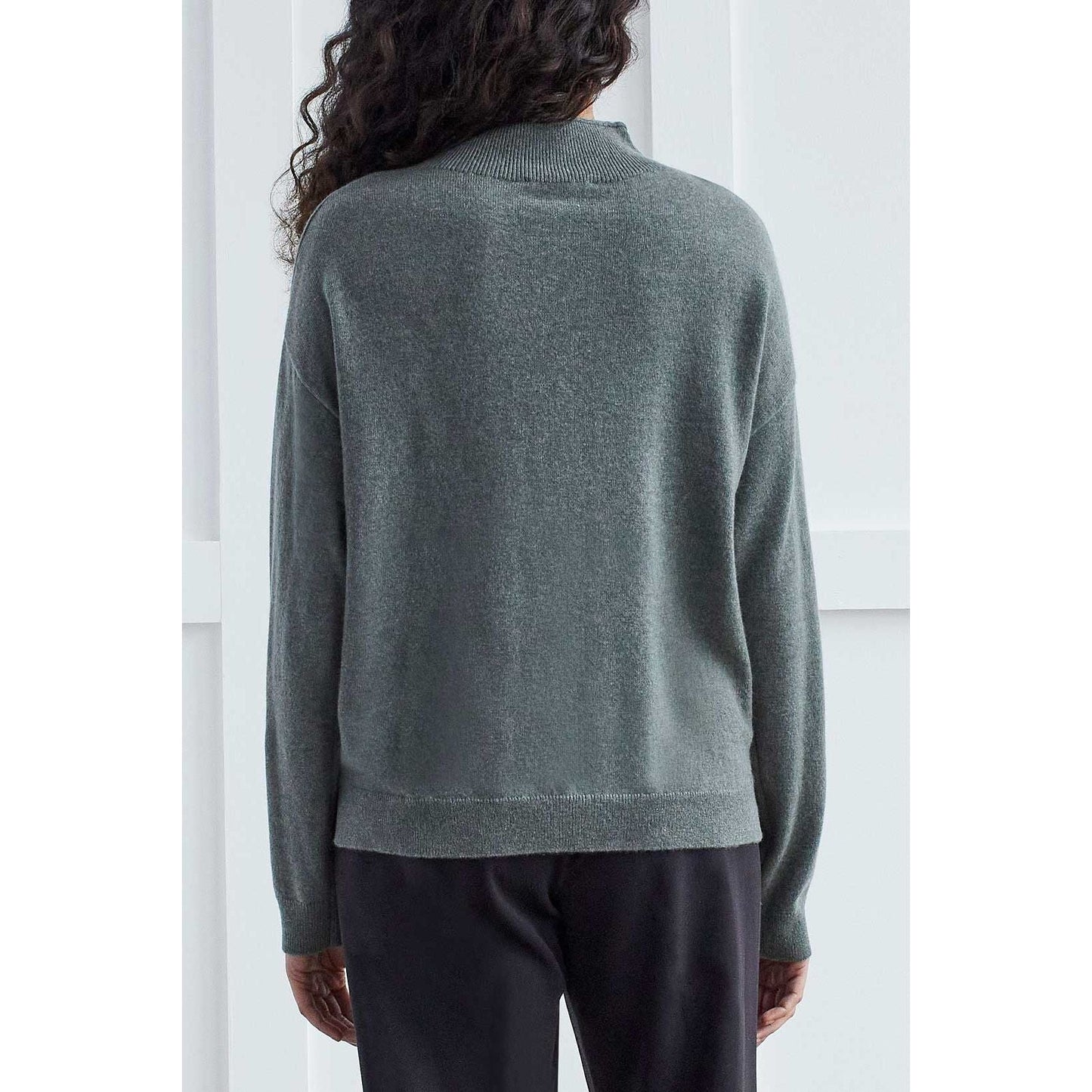 TB Funnel Neck Cashmere Sweater
