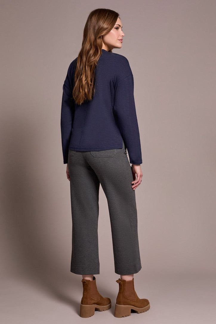 TB V-Neck Top W/Flatlock