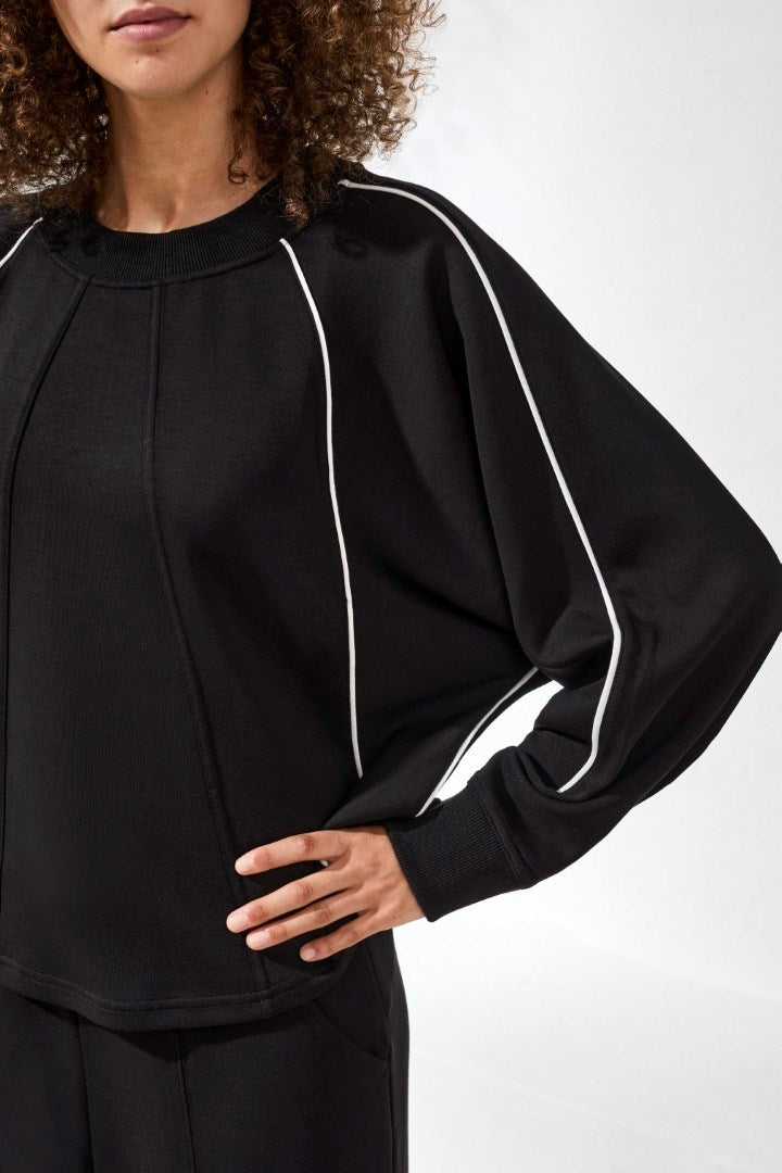 TB Crewneck Top W/Piping