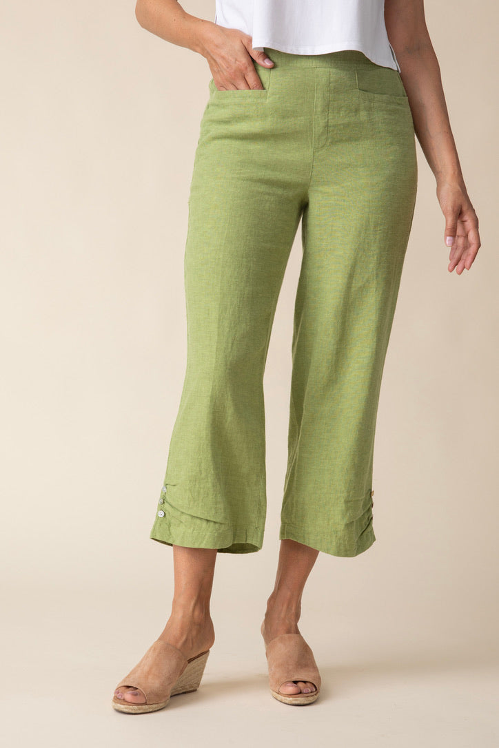 HC Pleat Button Capri