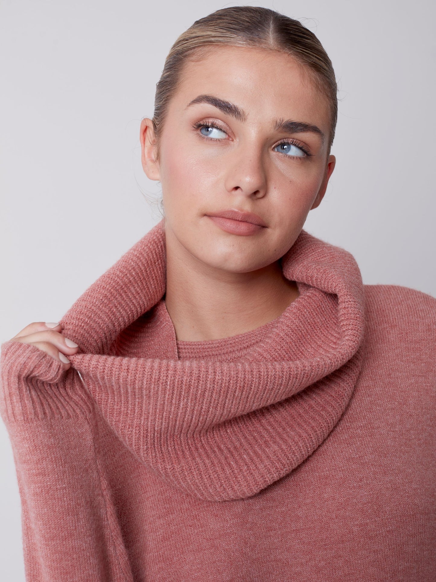 CB Sweater W/Removable Scarf