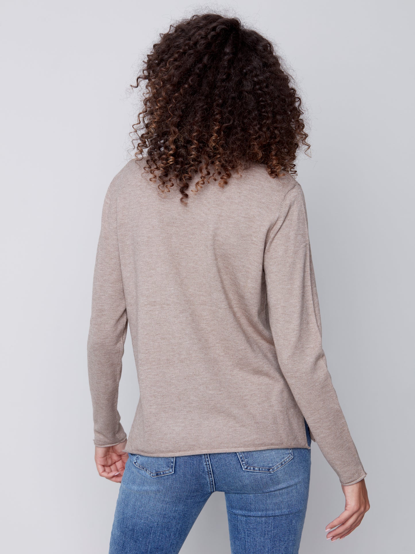 CB V-Neck Basic Sweater