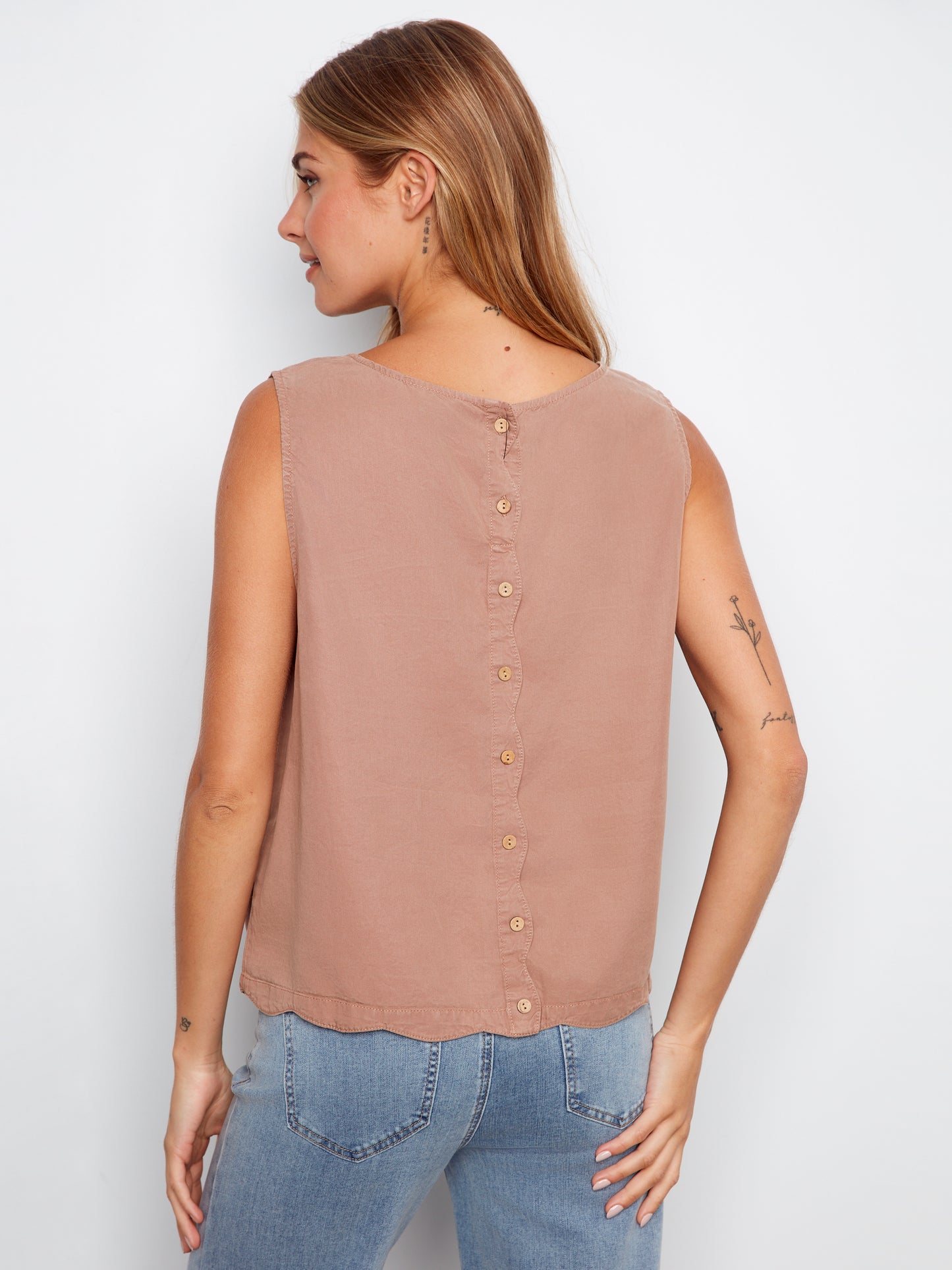 CB Scallop Hem Slvless Top