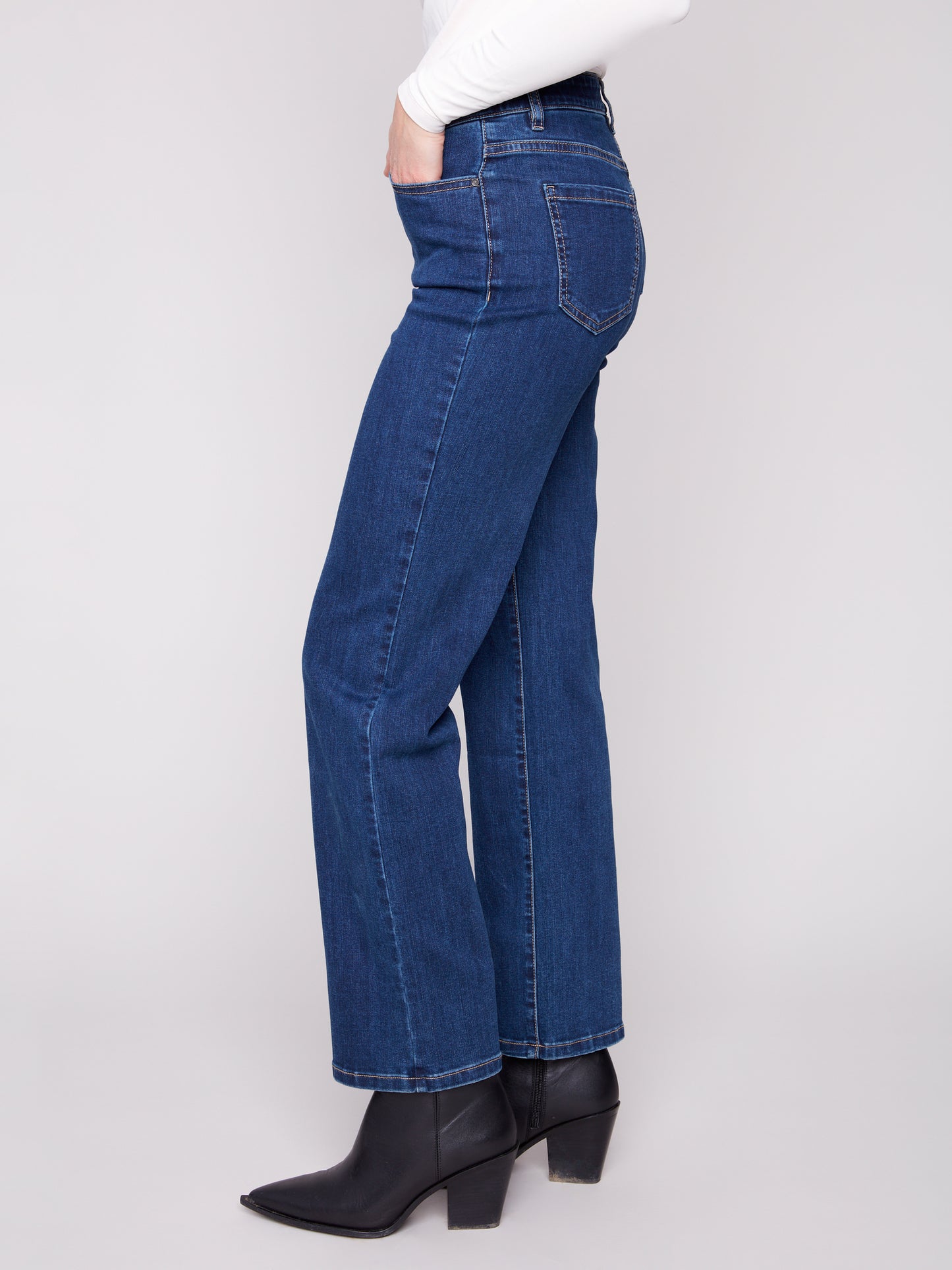 CB Charlotte Streight Leg