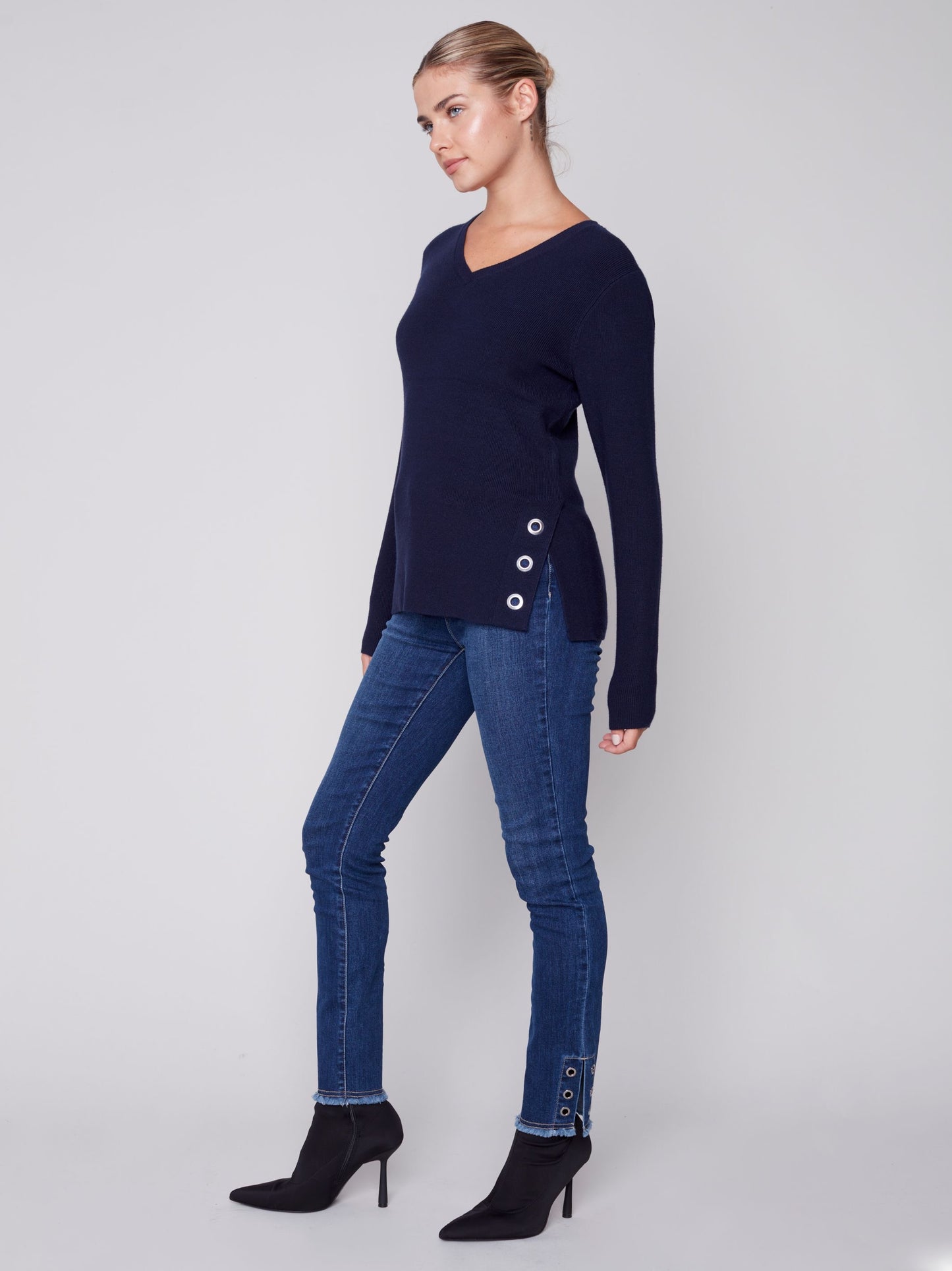 CB Plushy V-Neck W/Grommets