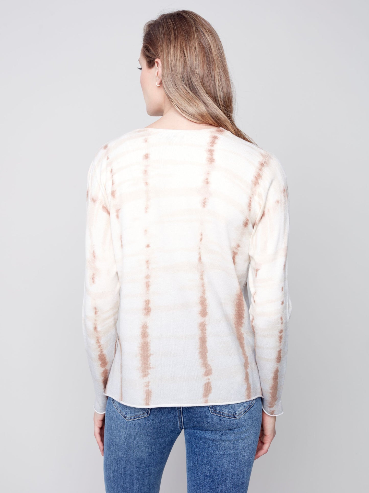 CB Printed V-neck Sweater