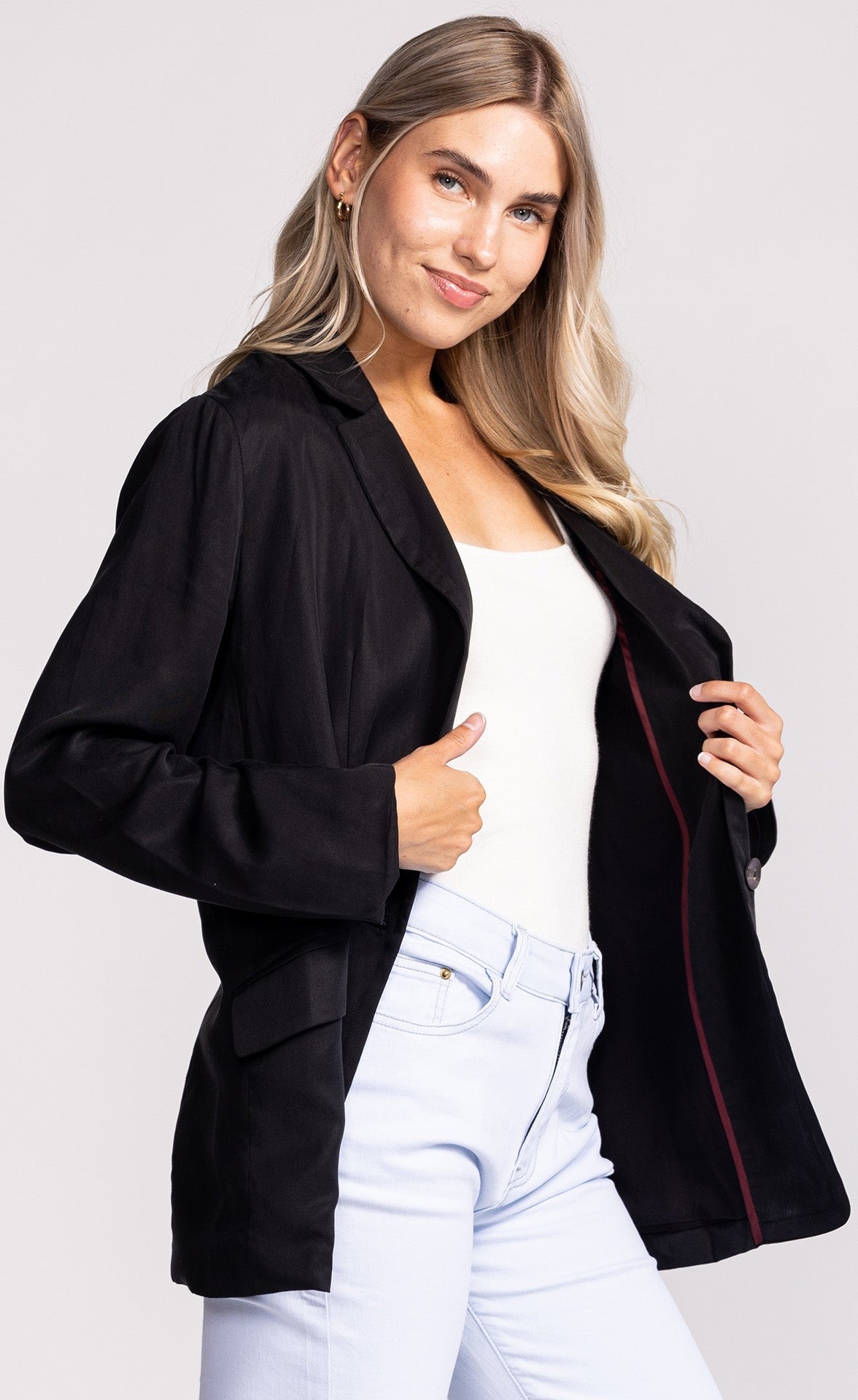 PM Veronica Blazer