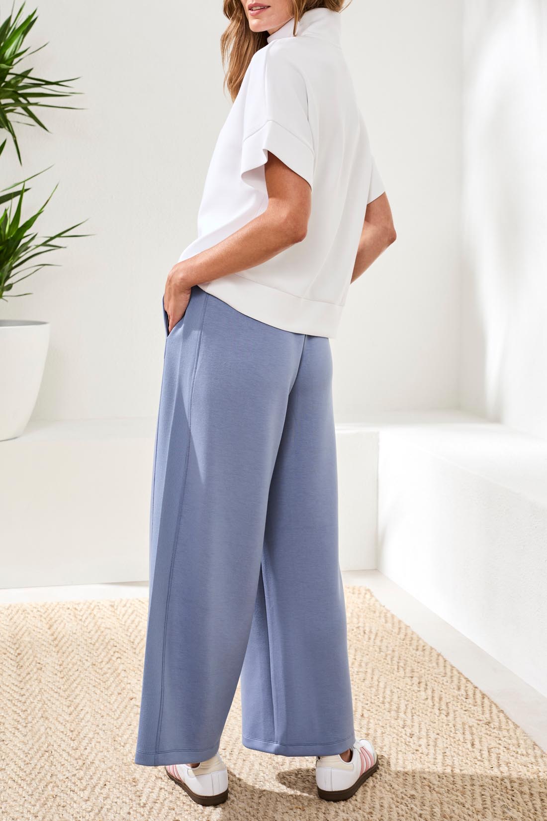 TB 1/4 Zip Mockneck Top