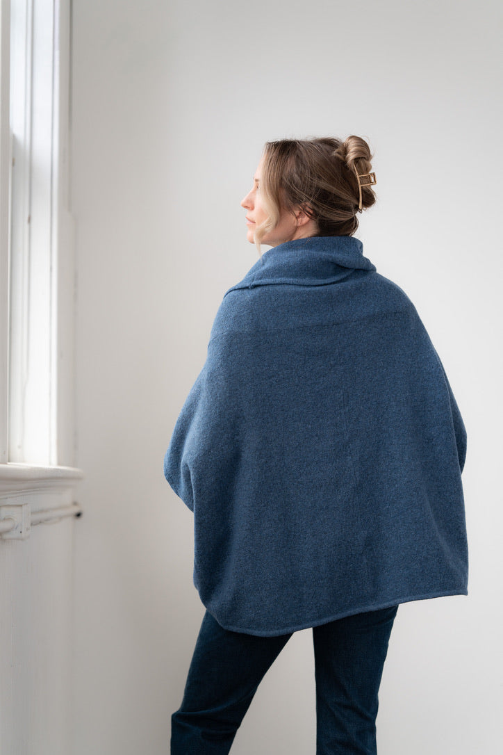 EV Kanga Cowl Capelet