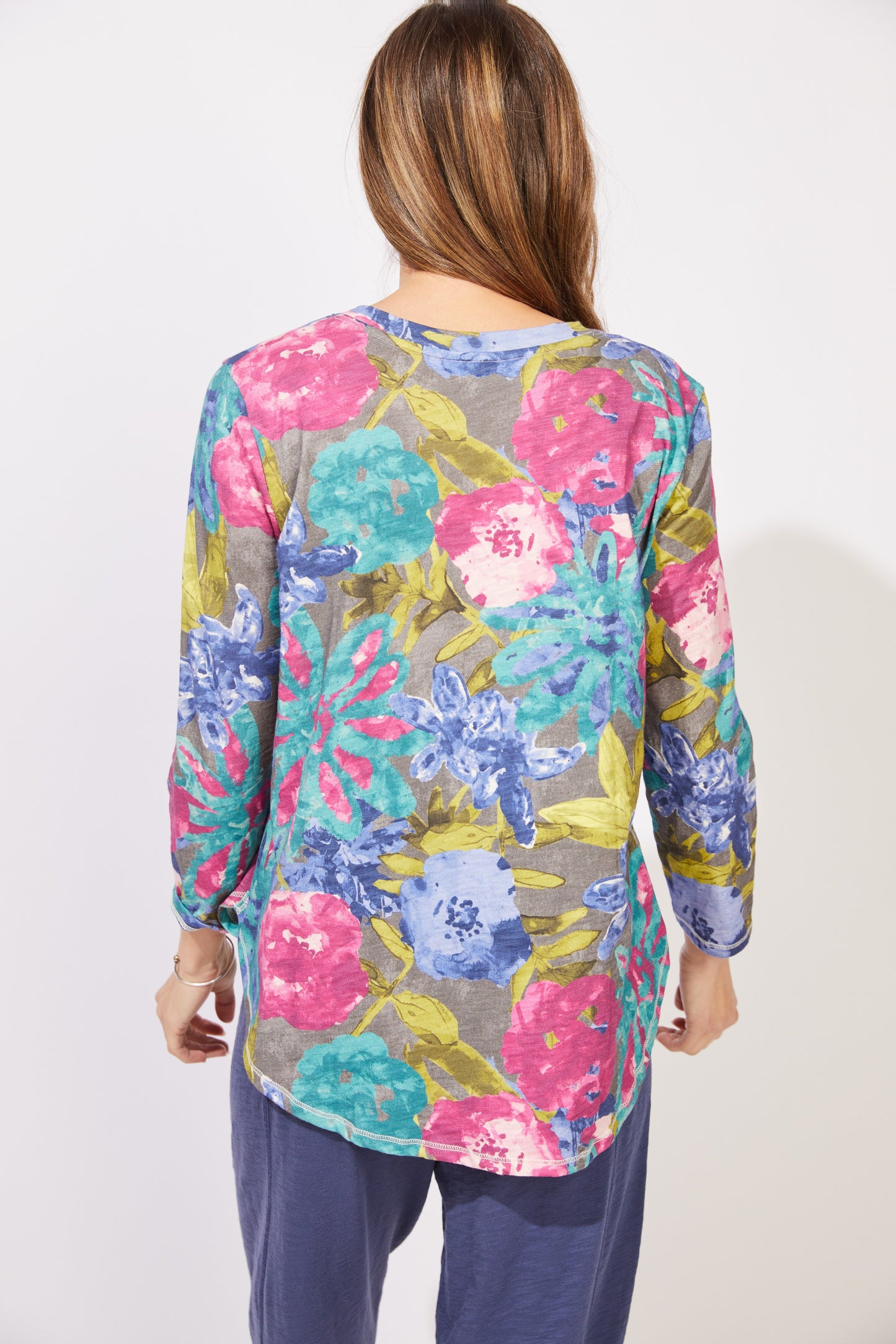 ESC Print Hi Lo V Tee