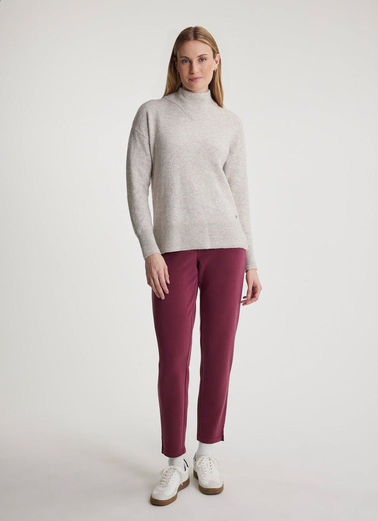 FIG ANAYA Mockneck