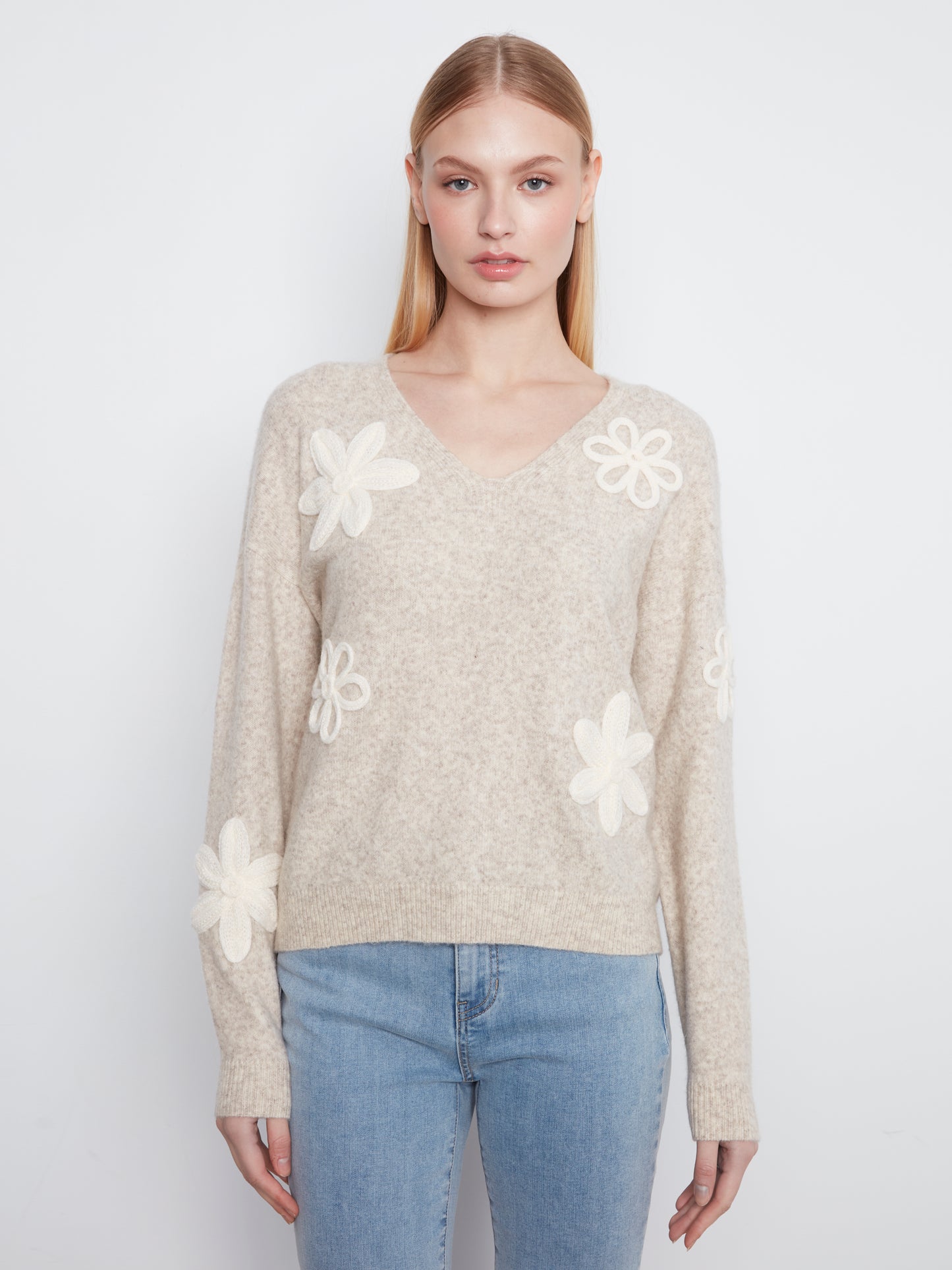 CB V-Neck W/Flower Appliques