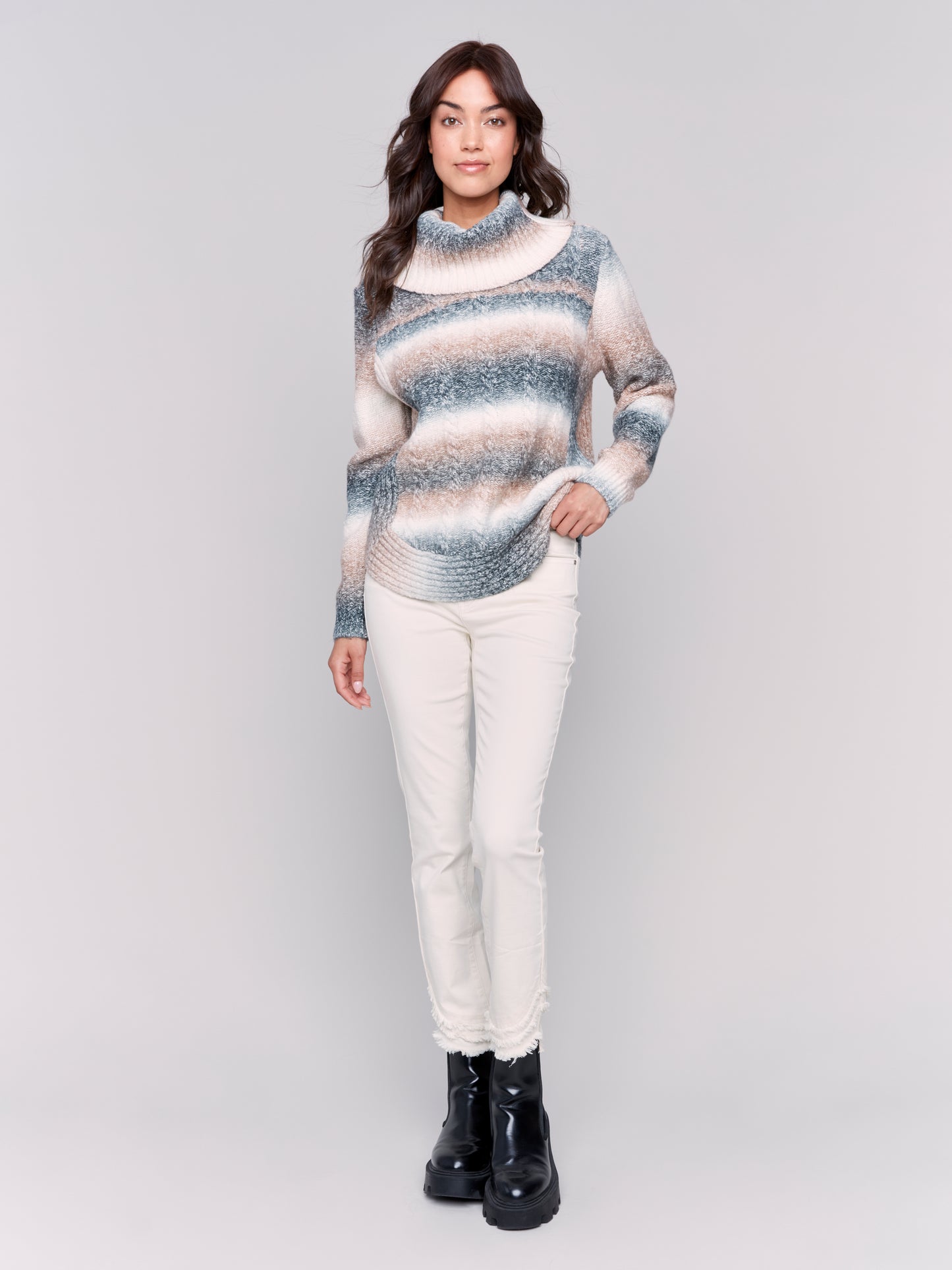 CB Turtleneck Cable Round Hem