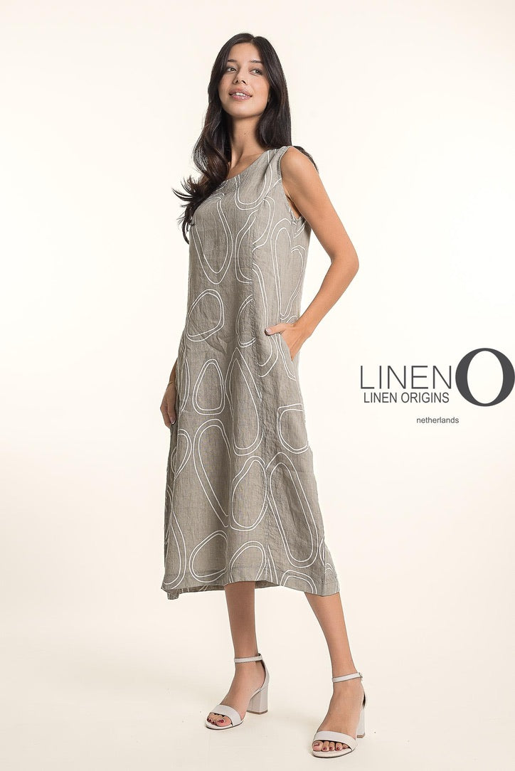 LO Sleeveless Long Dress