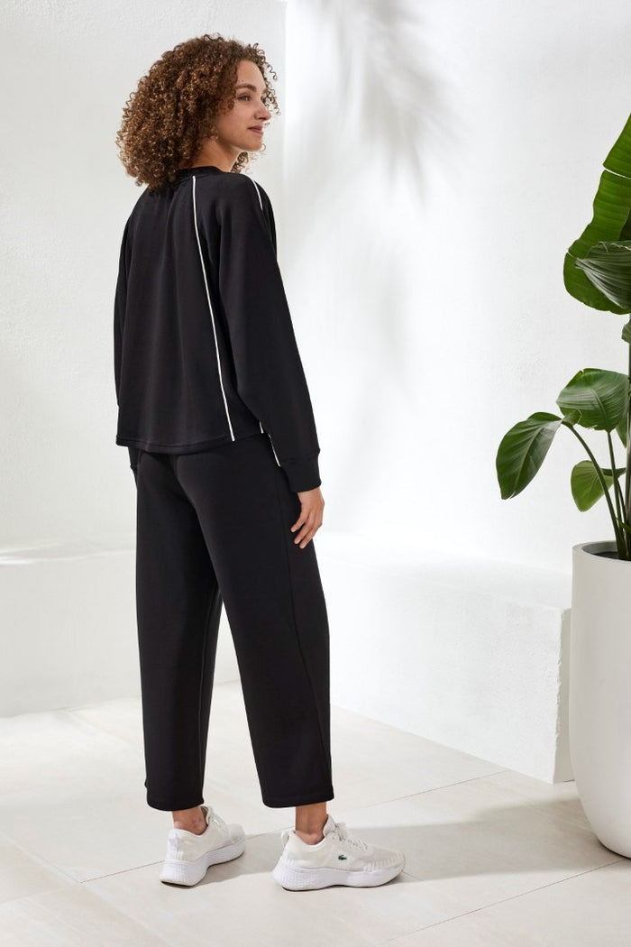 TB Crewneck Top W/Piping